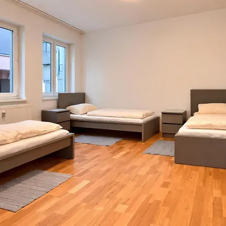 90qm 3 Private Abschliessbare 7 Betten Wlan