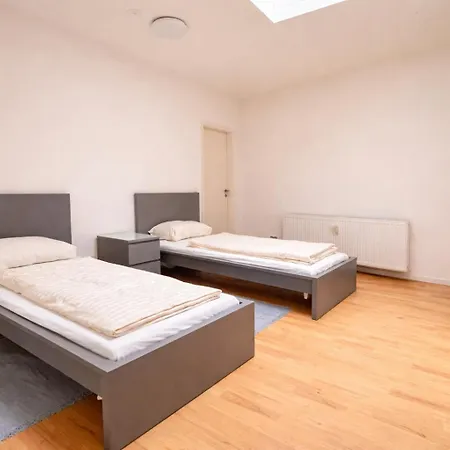 90qm 3 Private Abschliessbare 7 Betten Wlan Pforzheim